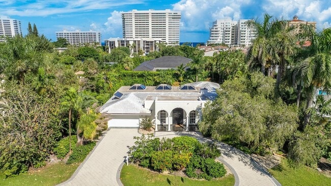 property at 2100 Cocoanut Rd