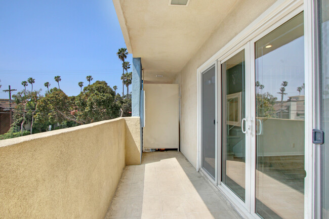 929 Idaho Ave in Santa Monica, CA - Building Photo - Building Photo