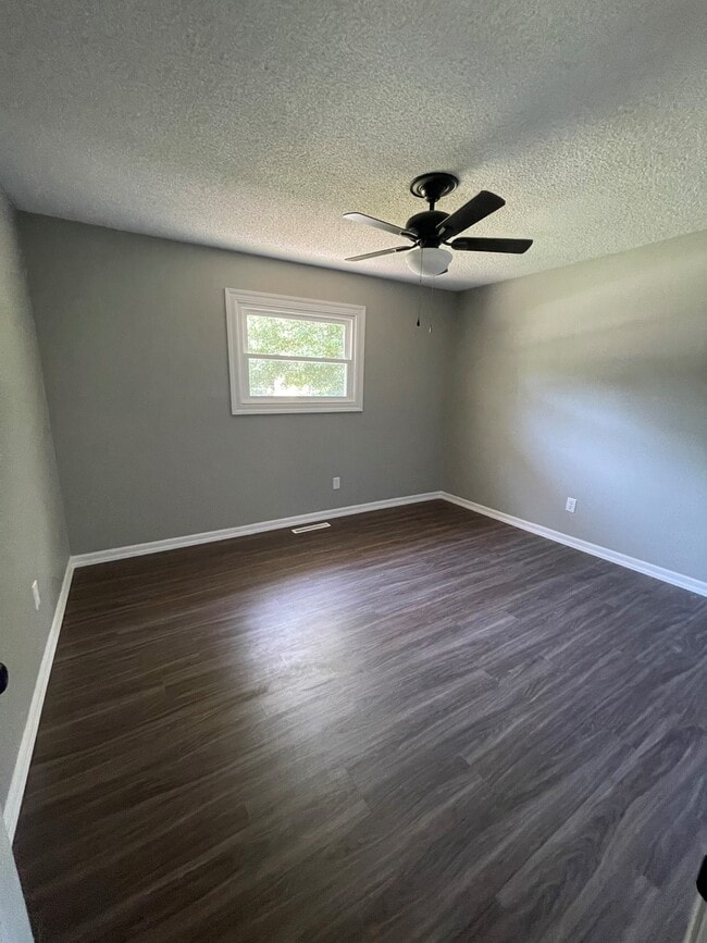 3052 S Franklin Ave in Springfield, MO - Building Photo - Building Photo