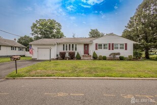 77 Irvington Ave in Franklin Township, NJ - Building Photo