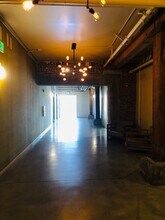 510 S Hewitt St, Unit 403 in Los Angeles, CA - Foto de edificio - Building Photo