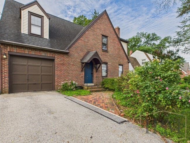 property at 1132 Valley View Rd