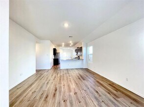 140 Canley Lp in Hutto, TX - Building Photo - Building Photo