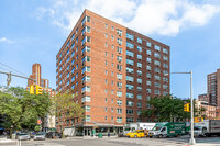 245 East 80th Street in New York, NY - Foto de edificio - Building Photo