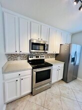 3857 Island Way in St. Petersburg, FL - Building Photo - Building Photo