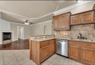 602 NW 17th Ct in Bentonville, AR - Foto de edificio - Building Photo