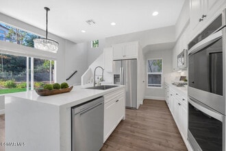 2775 Florentine Ct in Thousand Oaks, CA - Building Photo - Building Photo