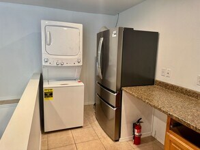 Plenty of Parking!!! in Snohomish, WA - Building Photo - Building Photo