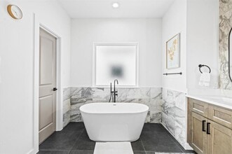 6827 Cadillac St in Houston, TX - Building Photo - Building Photo