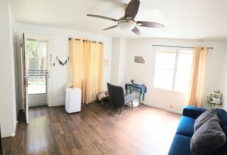 1523 Thurston Ave in Honolulu, HI - Building Photo - Building Photo