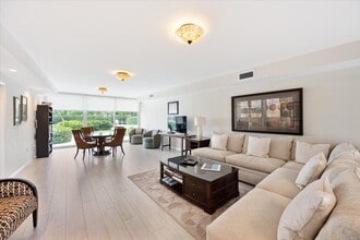 1213 S Ocean Blvd in Delray Beach, FL - Building Photo - Building Photo