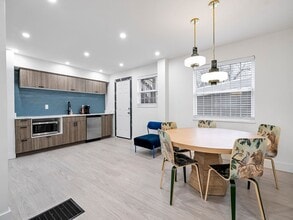 Townhomes at Bexley in Columbus, OH - Building Photo - Building Photo