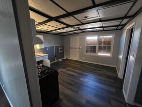 13 St Ambrose Dr in Sauget, IL - Building Photo - Building Photo