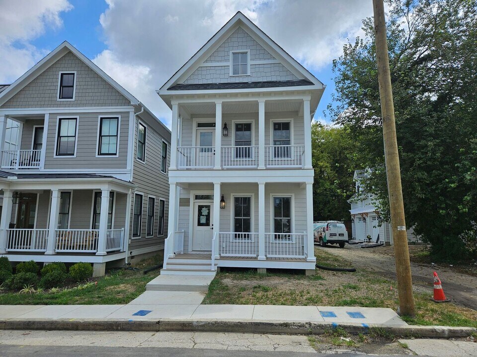 961 Pink St in Richmond, VA - Building Photo