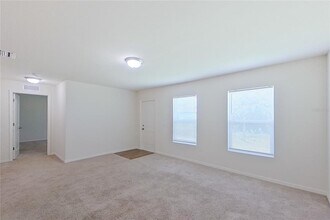 2920 NE 2nd Ave in Cape Coral, FL - Foto de edificio - Building Photo