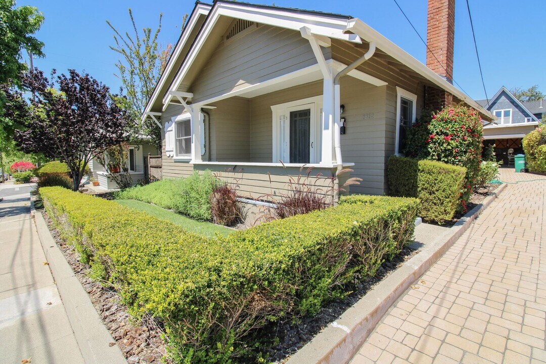 1812 Garden St in San Luis Obispo, CA - Building Photo