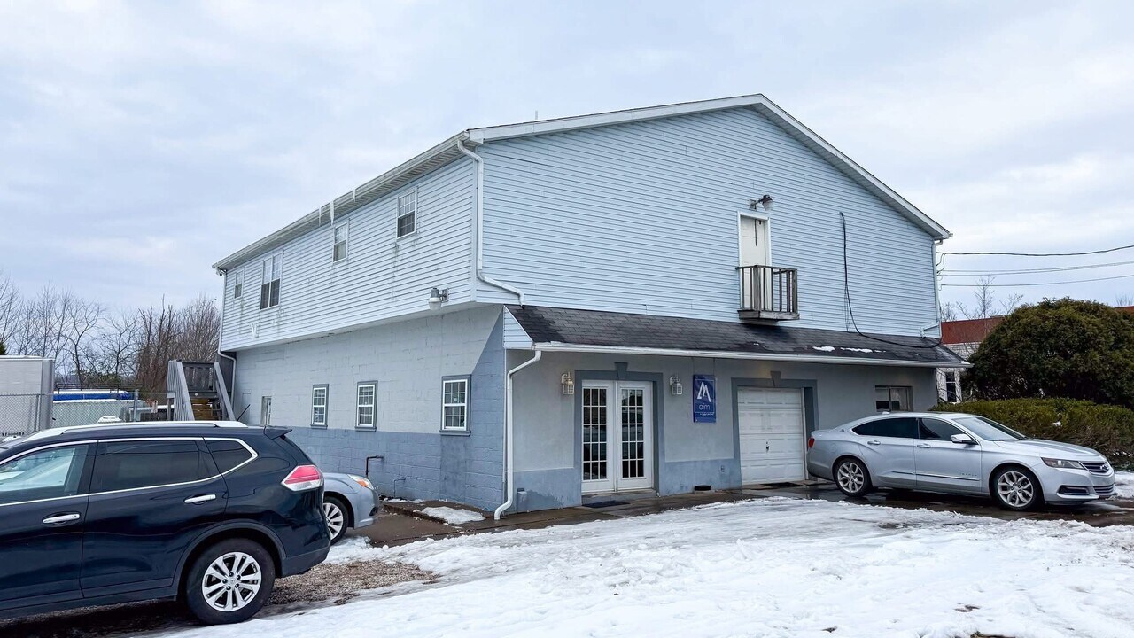 10291 Teays Valley Rd, Unit A in Scott Depot, WV - Building Photo