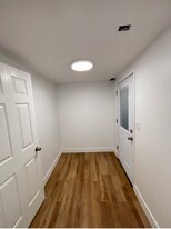 8318 Grambling Way in Sandy, UT - Building Photo