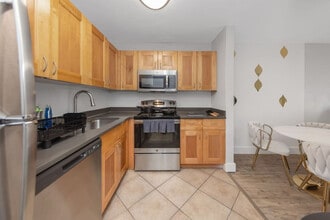 4307 W Kennedy Blvd in Tampa, FL - Foto de edificio - Building Photo