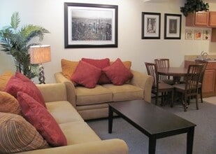 112 Highland Pl, Unit 1 in Ithaca, NY - Foto de edificio - Building Photo