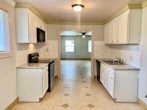 5255 Astoria Dr in Baton Rouge, LA - Building Photo - Building Photo