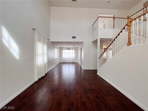 5960 Spring Ranch Pkwy in Las Vegas, NV - Building Photo - Building Photo