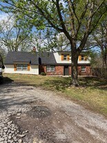 7838 James A Reed Rd, Unit 1210 in Kansas City, MO - Building Photo