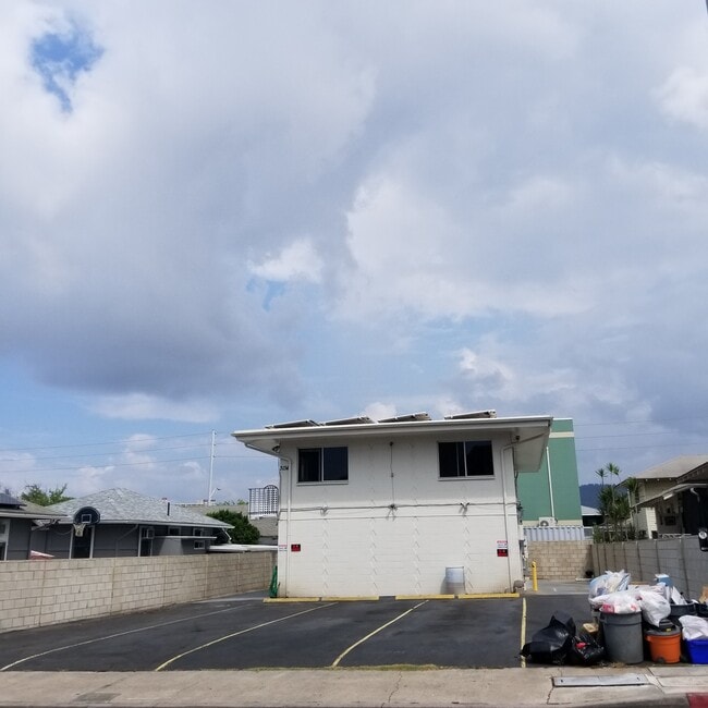 3134 Brokaw St, Unit #4