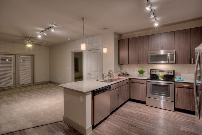 27TwentySeven in Dallas, TX - Foto de edificio - Building Photo