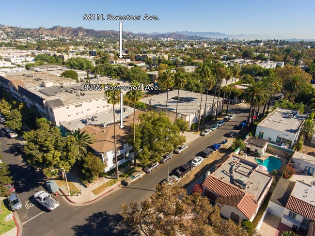 8308 Clinton St in West Hollywood, CA - Building Photo - Building Photo