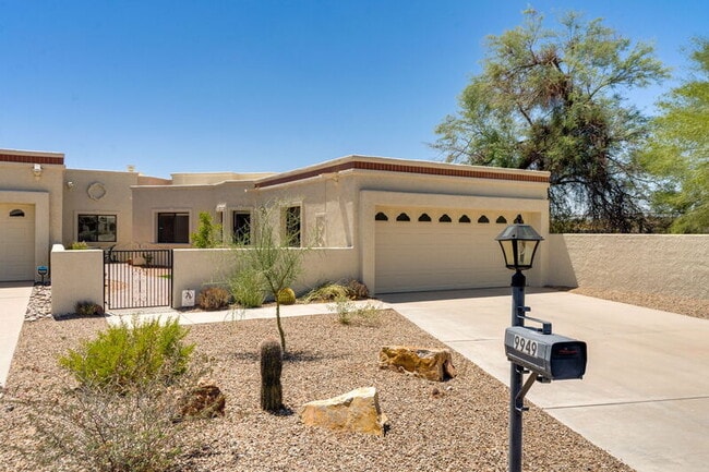 property at 9949 N Calle Loma Linda