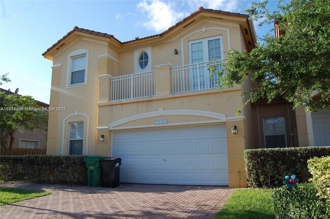 11061 NW 87th St in Doral, FL - Building Photo - Building Photo