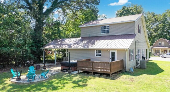 408 W High St in Manchester, TN - Building Photo - Building Photo