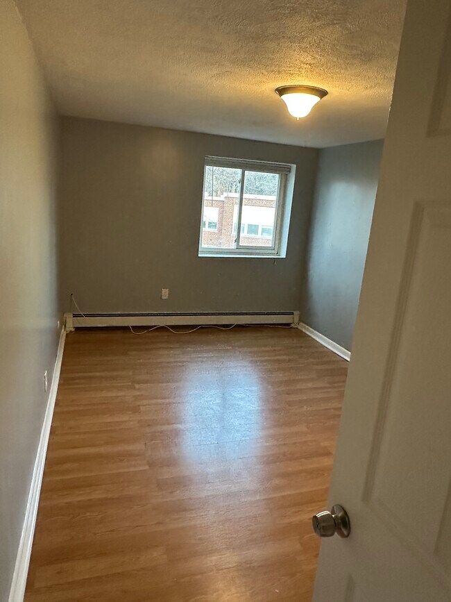 31 Jones Ter, Unit 28 in Stoughton, MA - Building Photo - Building Photo