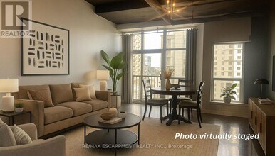 66 Bay St S in Hamilton, ON - Building Photo - Building Photo