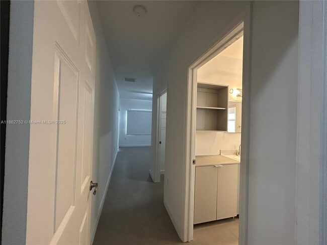 10521 SW 180th St in Miami, FL - Building Photo - Building Photo