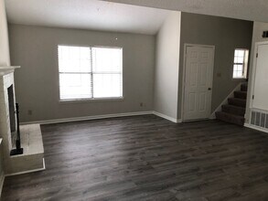 6 Windmill Ct in Savannah, GA - Building Photo - Building Photo