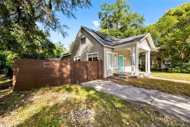 2708 N Mitchell Ave in Tampa, FL - Building Photo - Building Photo