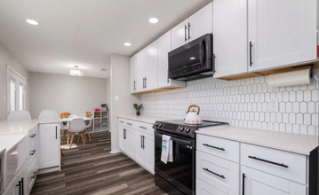 8226 Grimchester-Unit -Unit 1 M in Converse, TX - Foto de edificio - Building Photo