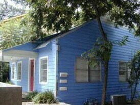 2712 Whitis Ave in Austin, TX - Building Photo