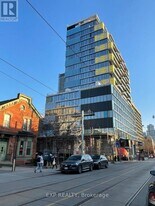 195 McCaul St in Toronto, ON - Building Photo