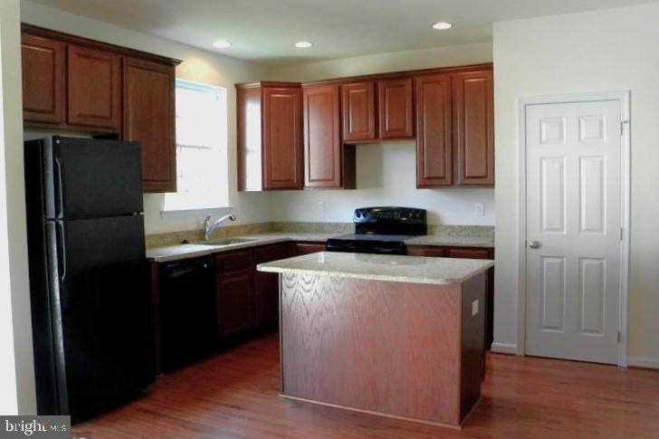 3635 Glouster Dr in North Beach, MD - Building Photo