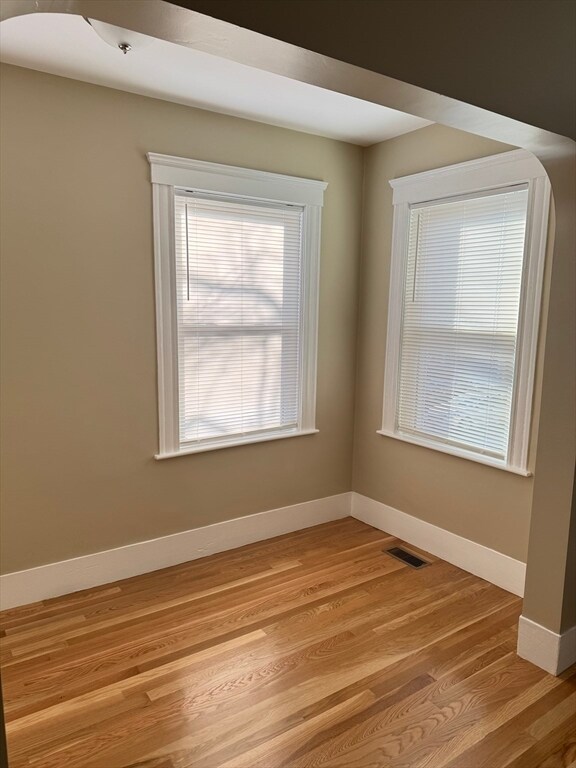 126 Walnut St in Watertown, MA - Foto de edificio - Building Photo