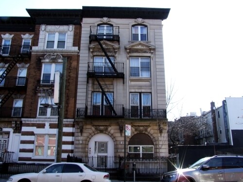 126 Herkimer St in Brooklyn, NY - Foto de edificio