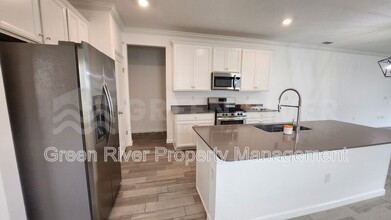 37 River Mist Dr in St. Augustine, FL - Foto de edificio - Building Photo