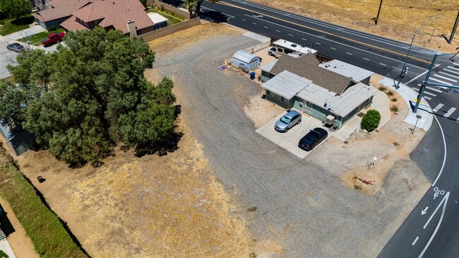 2507 W Avenue L in Lancaster, CA - Building Photo - Building Photo