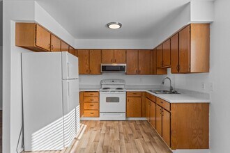 210 N Park Ave in Fruitland, ID - Building Photo - Building Photo