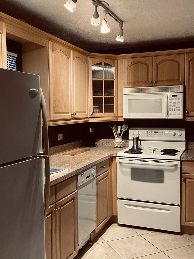 3201 NE 14th Street Cswy in Pompano Beach, FL - Building Photo - Building Photo