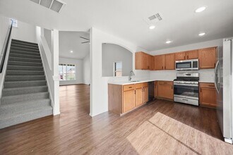 230 San Felipe Dr in Kyle, TX - Building Photo - Building Photo