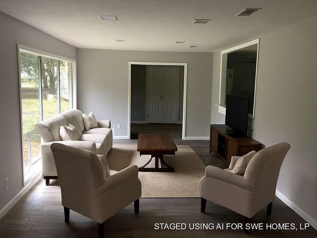 property at 3515 Elm Dr